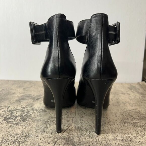 Aldo Black Pointy Toe Ankle Buckle Stiletto Heels Size 8.5 - Picture 3 of 13